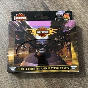 New 2002 Harley-Davidson Cycles collectible Tin & playing cards 2 Decks
